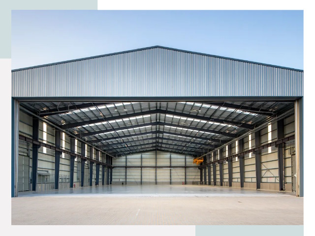 Большие ангары в Магадане