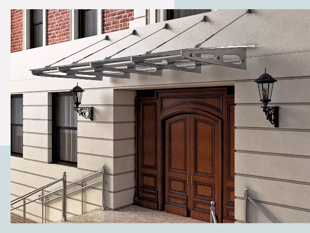 Металлические козырьки от 613 руб. в Магадане